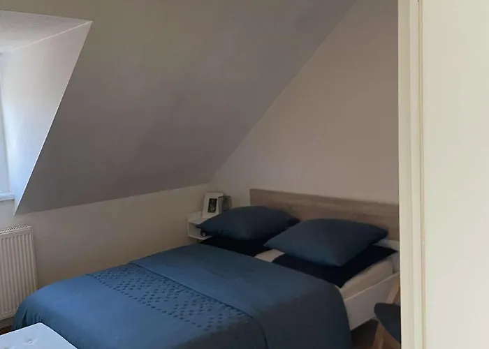 Joli Avec Place De Parking Prive Appartement